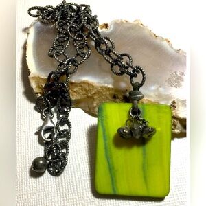 Silpada Retired .925 Sterling Silver Chain Green Mother of Pearl Necklace #N1133